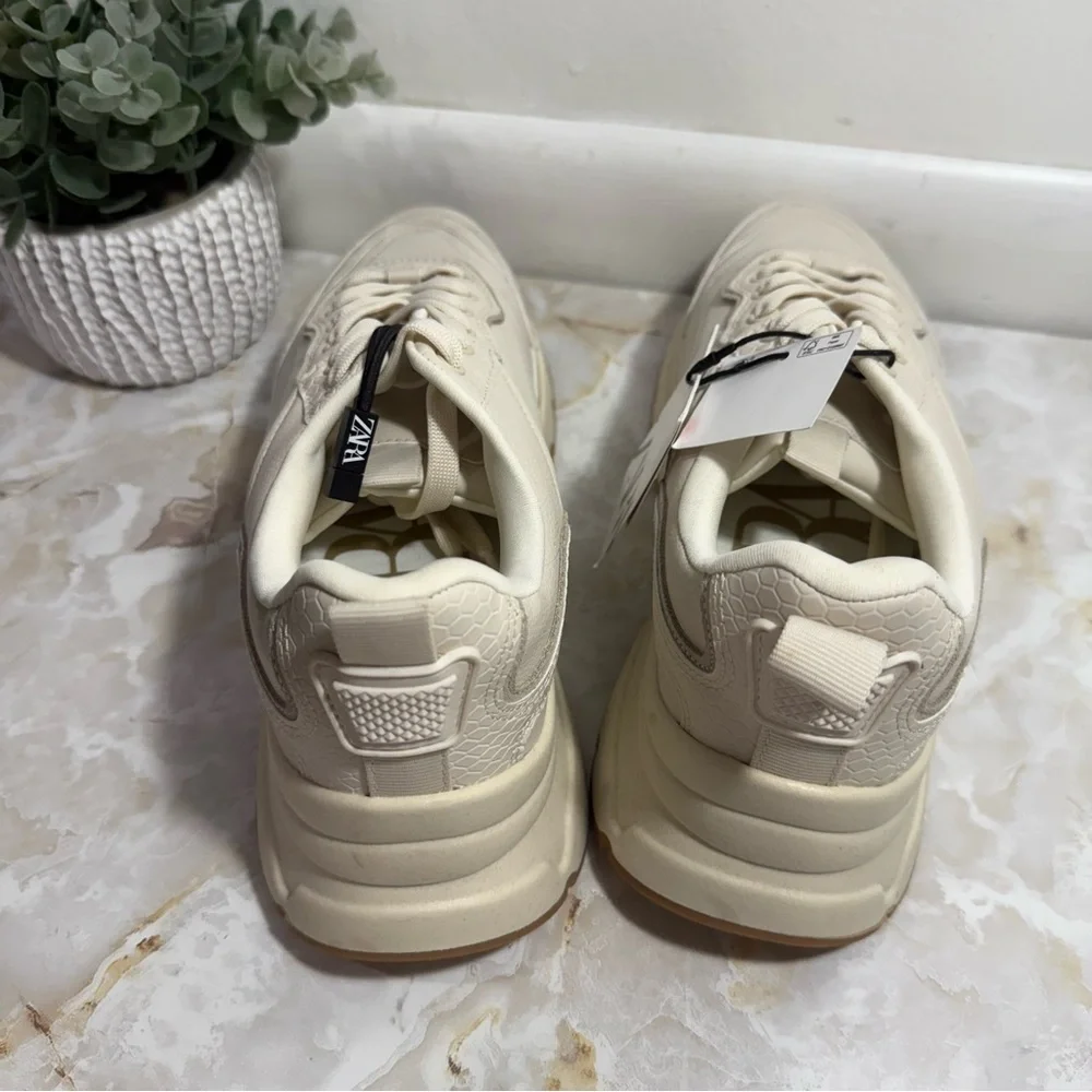 NWT Zara Women Single Running Shoes Size 8 Zara 39‎ Minimalist Chunky Dad Casual
